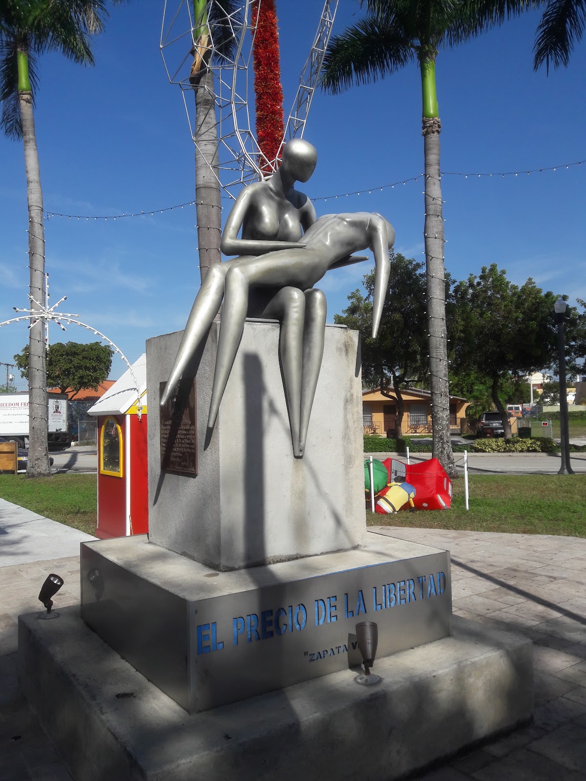Hialeah Triangle Tree Lighting